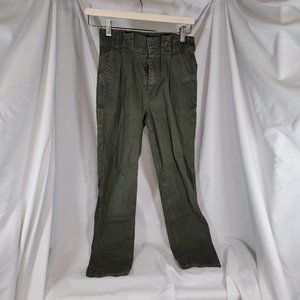 Hollister Ultra High-Rise Distressed pant - Size 24x27